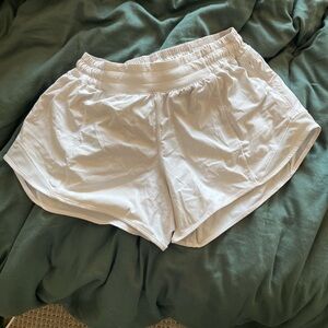 lululemon Hotty Hot High-Rise Short 4”